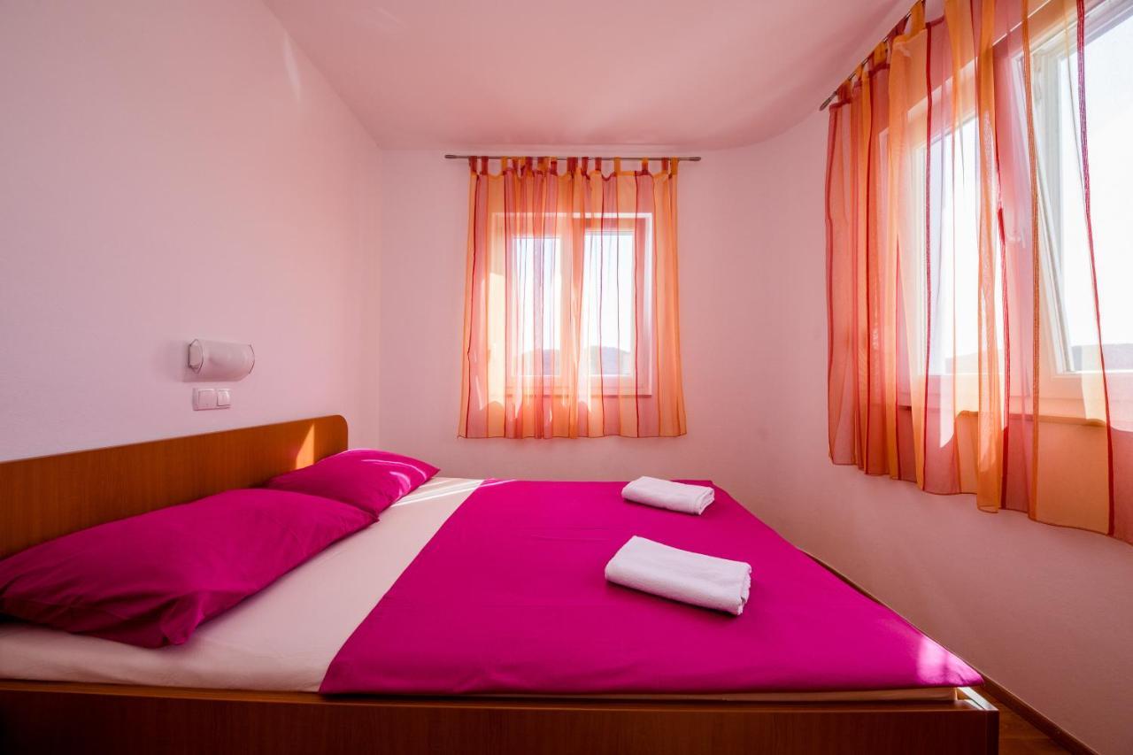Zeljko Apartmani Lopar Exterior photo