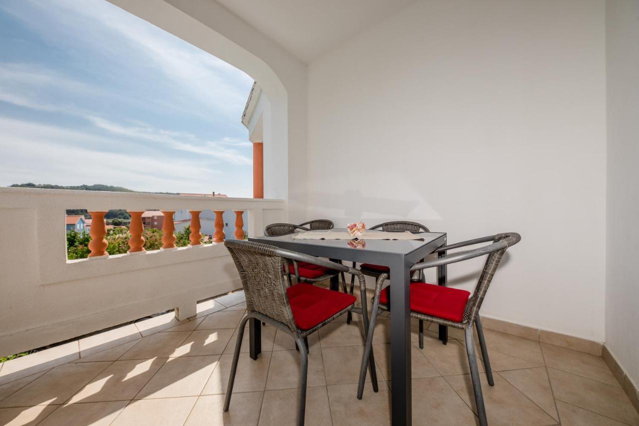 Zeljko Apartmani Lopar Exterior photo